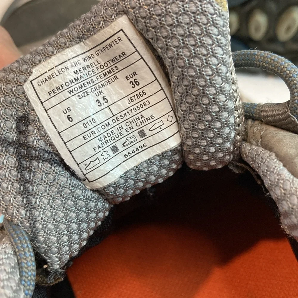 Merrell Chameleon Arc Wind in pewter size 6.‎ Vibran sole. Box 17